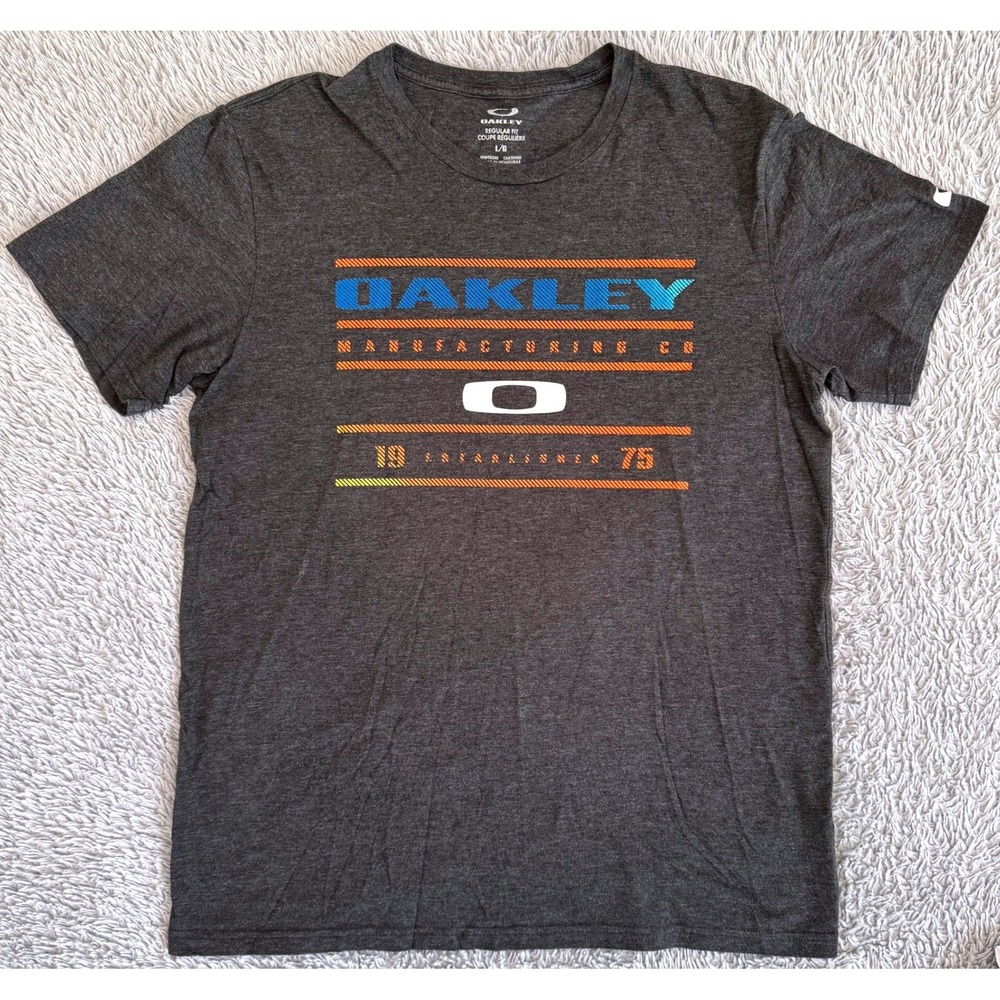 Oakley Buckle Exclusive Graphic T-Shirt Mens Large Charcoal Grey Regular Fit